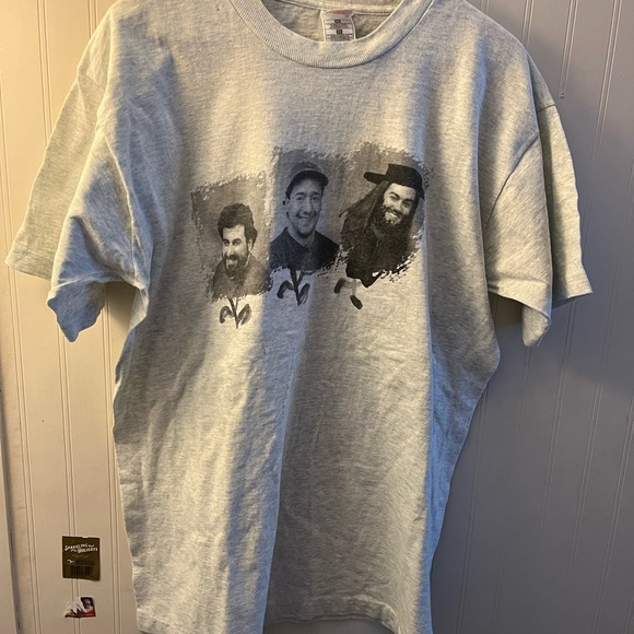Fruit of the Loom Light Gray Graphic Men's T-Shirt - Picture 1 of 9